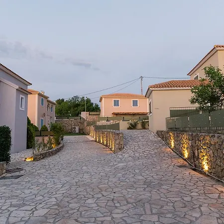 Vasilopoulos Residences - Anthia With Jacuzzi & Shared Pool Villa