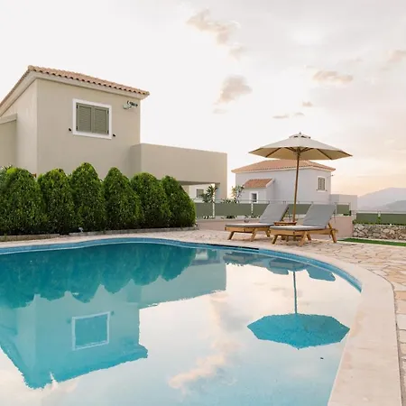 Villa Vasilopoulos Residences - Anthia With Jacuzzi & Shared Pool *