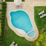 Vasilopoulos Residences - Anthia With Jaccuzzi & Emelia With Shared Pool Villa