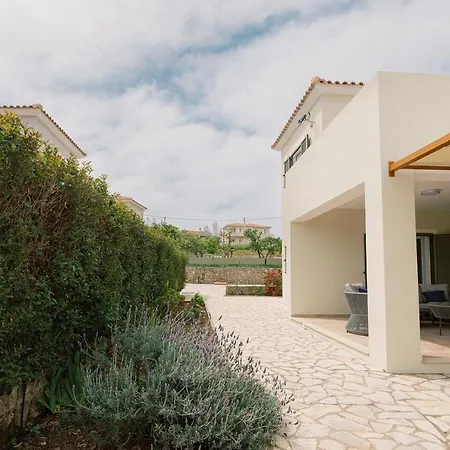 Vasilopoulos Residences - Anthia With Jaccuzzi & Emelia With Shared Pool Vila *