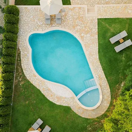 Vasilopoulos Residences - Anthia With Jaccuzzi & Emelia With Shared Pool 别墅