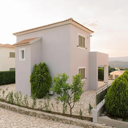 Villa Vasilopoulos Residences - Anthia With Jaccuzzi & Emelia With Shared Pool Argostóli